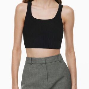 Aritzia Babaton Contour Crop